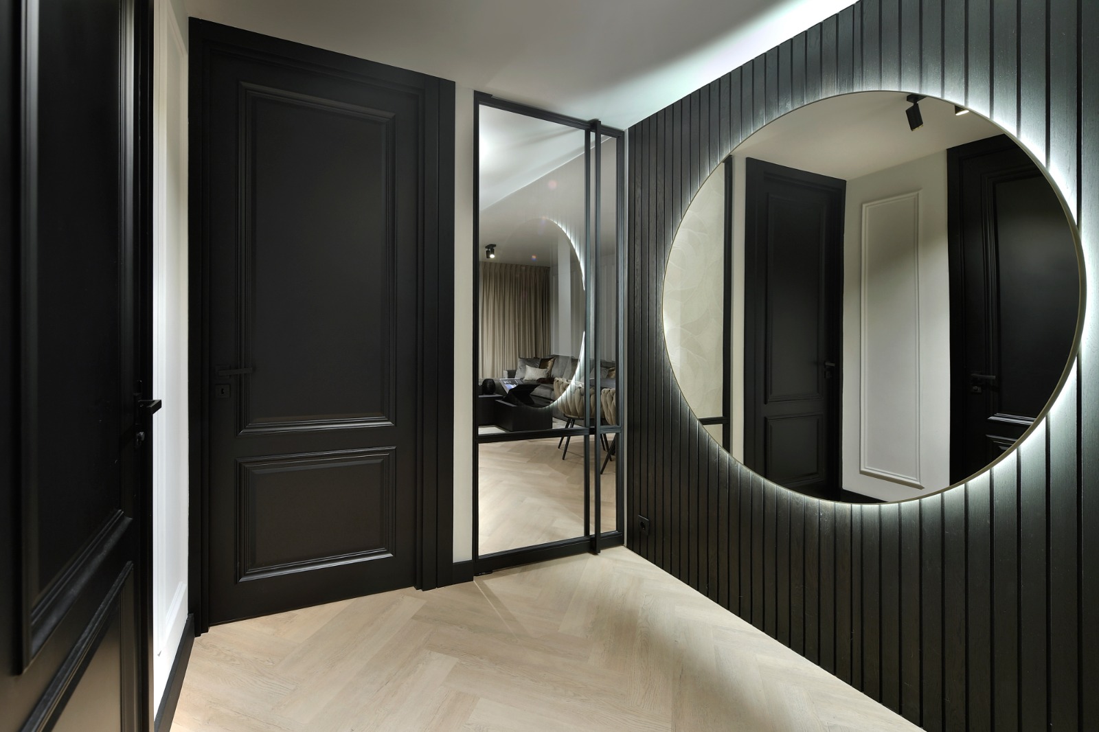 Maatwerk stalen taatsdeur 2-Vlaks asymmetrisch